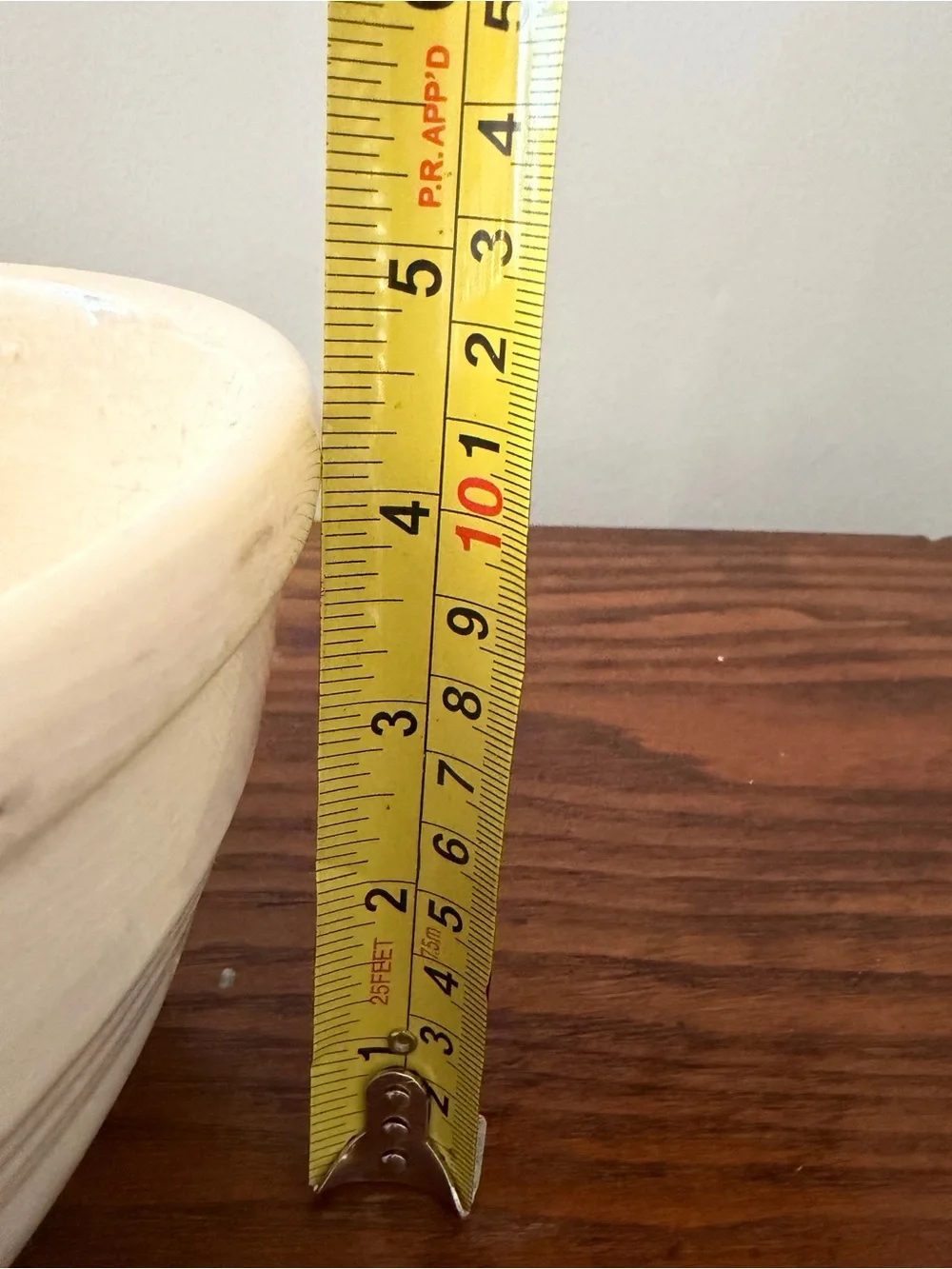 Vintage cream ribbed stoneware mixing bowl | antique farmhouse kitchen